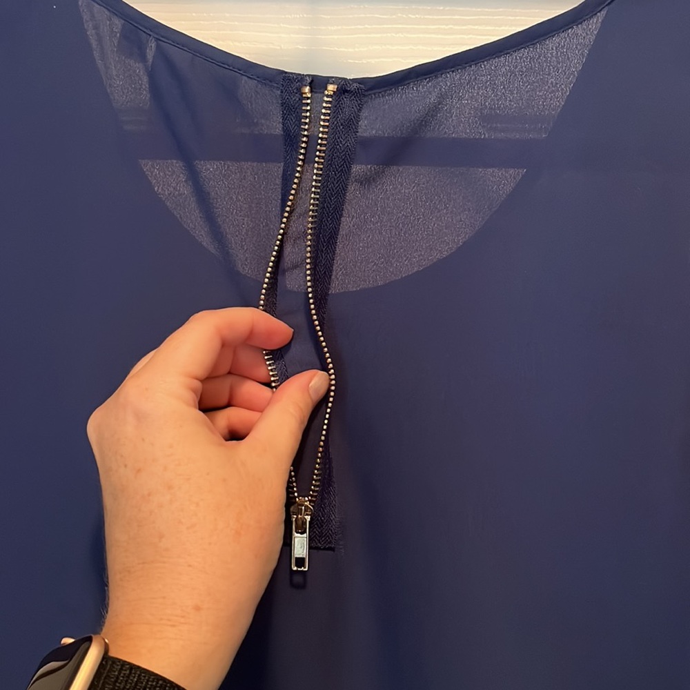 Beautiful Blouse - Picture 5 of 8